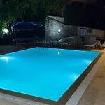 Tuerkan Vilă