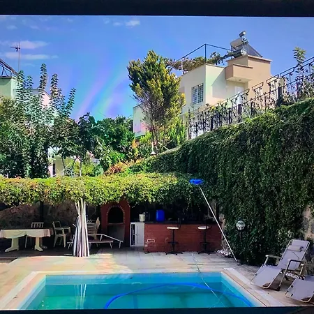 Tuerkan Kusadasi