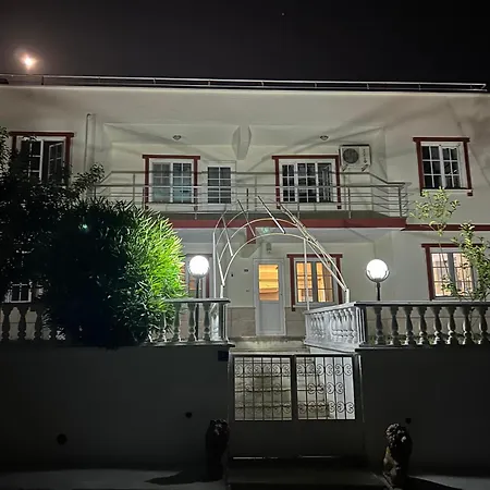 Vilă Tuerkan Kusadası