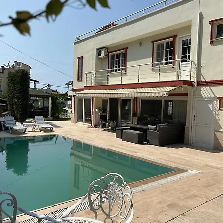 Tuerkan * Kusadasi