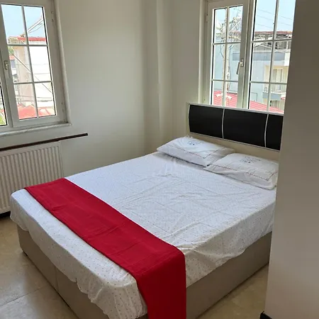 Tuerkan Villa *