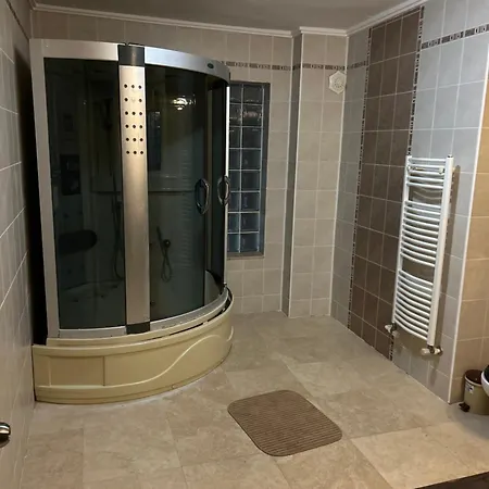 Tuerkan Kusadasi