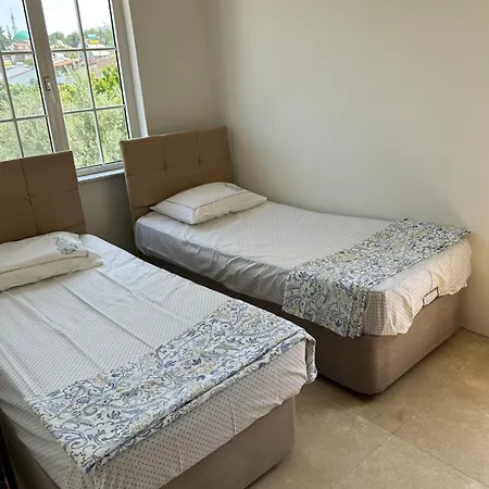 Tuerkan Willa Kusadası